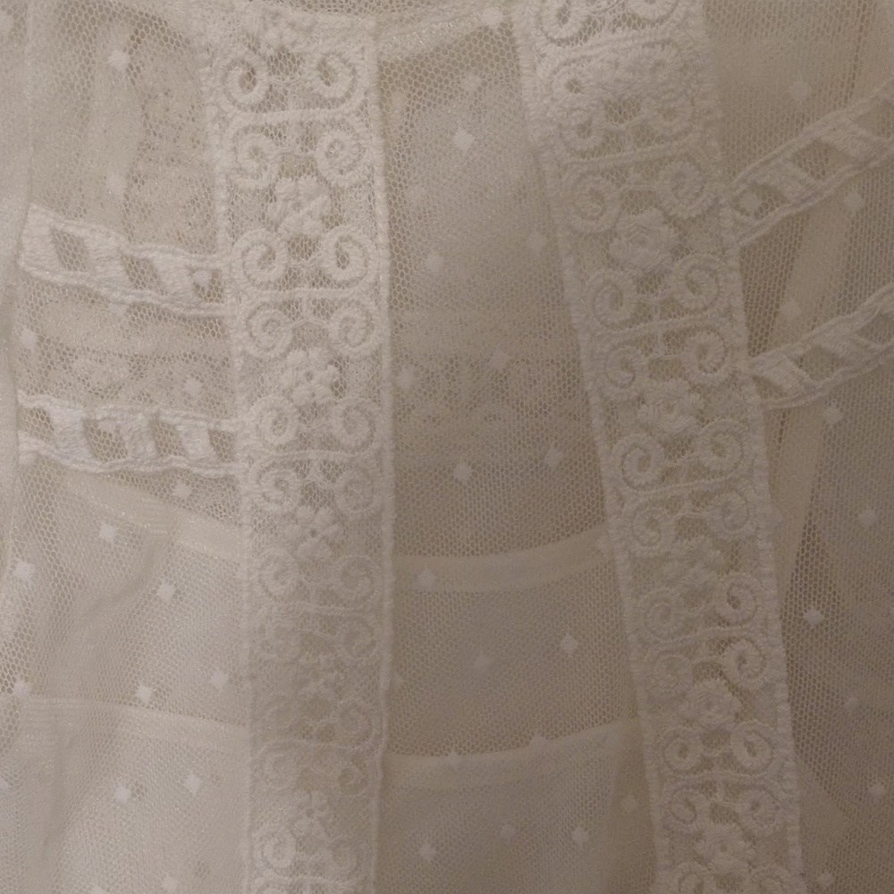 Blouse - Picture 2 of 5